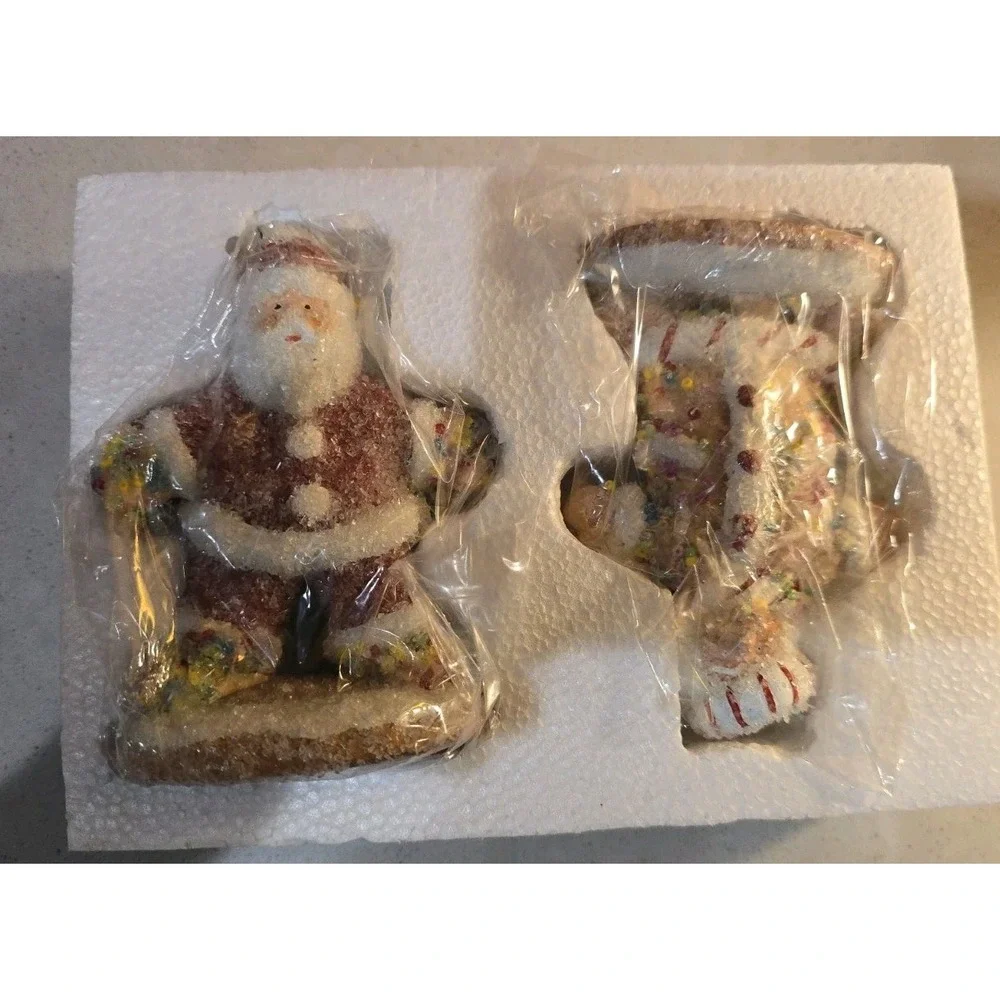 Simple Traditions Dept 56 Sweet Treats Express Santa, Mrs Cookie Claus Figurines
